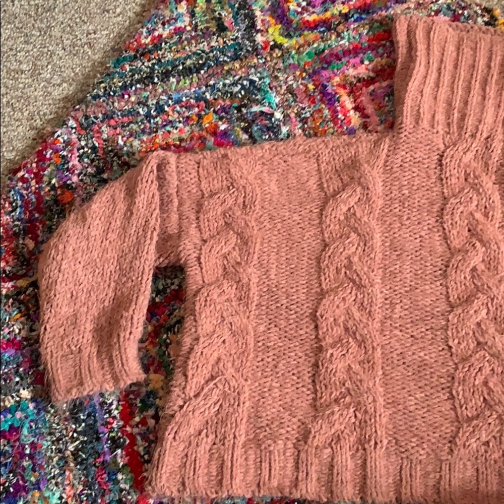 Rose-colored pullover - Picture 3 of 3